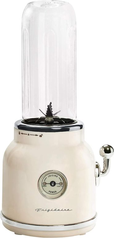 FRIGIDAIRE ESMM100-CREAM Retro Smoothie Maker Blender with Mason Jar, Perfect for Shakes and Smoothies, 300-Watt, Cream