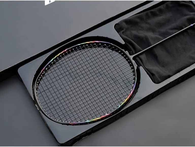 LIUZH Super Light 8U Full Carbon Fiber Badminton Rackets with Bags String Professional Racket Strung