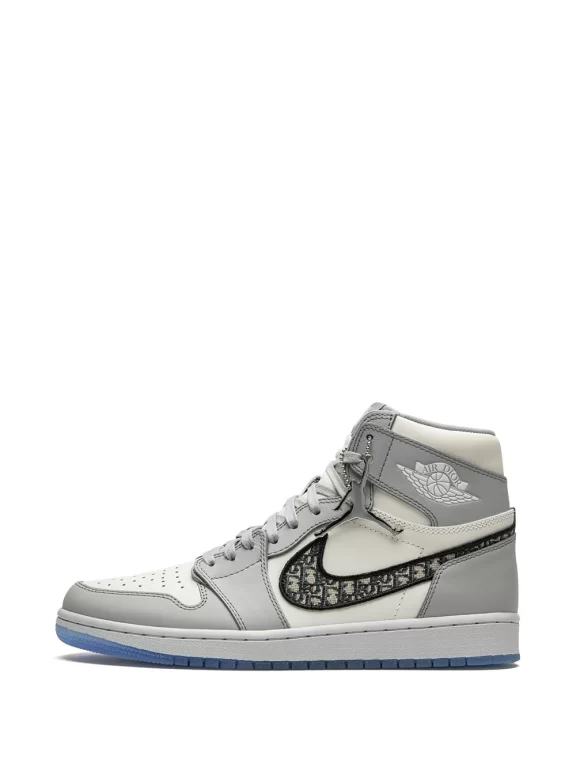 Jordan x Dior Air Jordan 1 Retro High’ sneakers