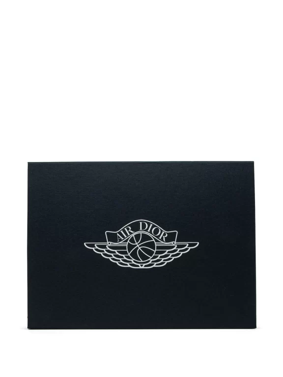 Jordan x Dior Air Jordan 1 Retro High’ sneakers