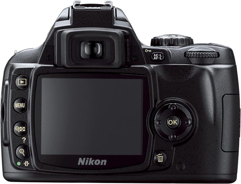 Nikon D40x 10.2MP Digital SLR Camera with 18-55mm f/3.5-5.6G ED II AF-S DX Zoom-Nikkor Lens (OLD MODEL)